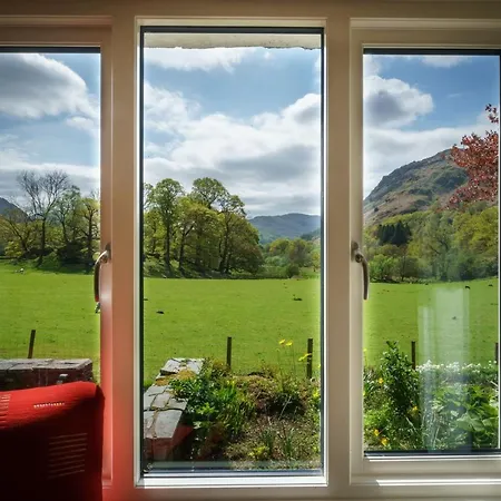 Cherry How - - Dog-friendly * Patterdale